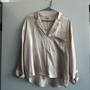 Silk Aritzia Blouse Size Medium never worn